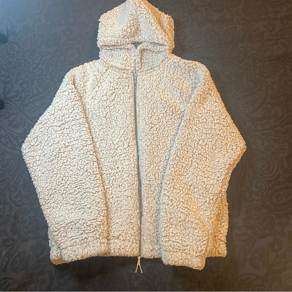 SO Hooded Sherpa Jacket. Size L